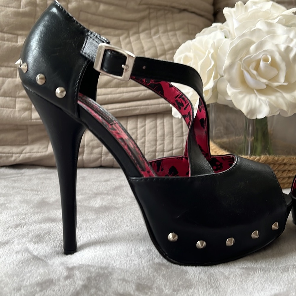 Abbey Dawn Avril Lavigne studded heels 8US women - Picture 4 of 9